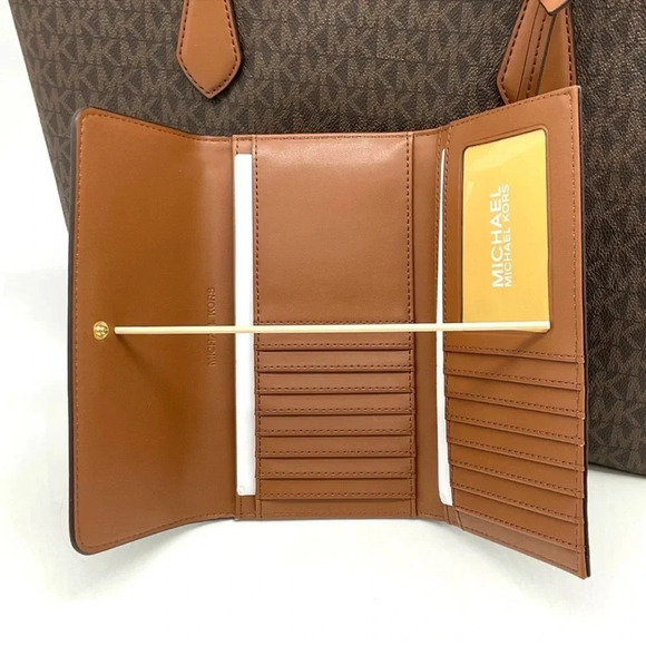 Michael Kors Large EW Crossbody Bag & Large Trifold Wallet Brown/Gold - Picture 13 of 14